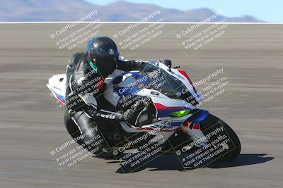media/Oct-01-2023-SoCal Trackdays (Sun) [[4c570cc352]]/Bowl (1020am)/
